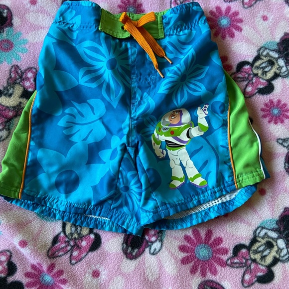 Buzz Lightyear swim shirt and trunks. - Picture 4 of 8
